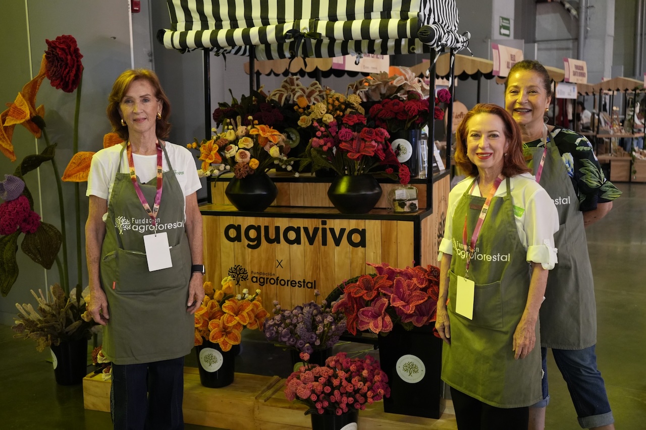 Rosy Del Dago, Carmina Del Dago y la voluntaria María Teresa Aristizábal